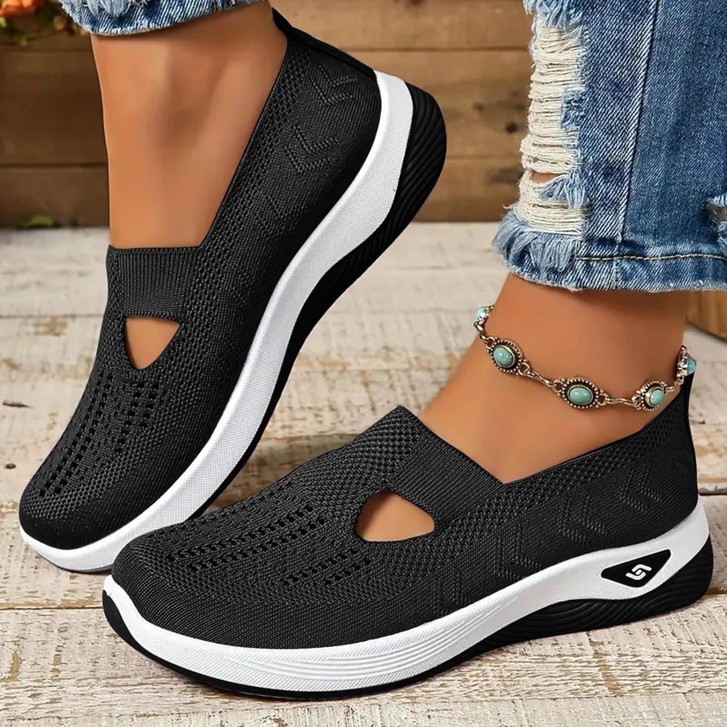 Women's Walking Sneakers