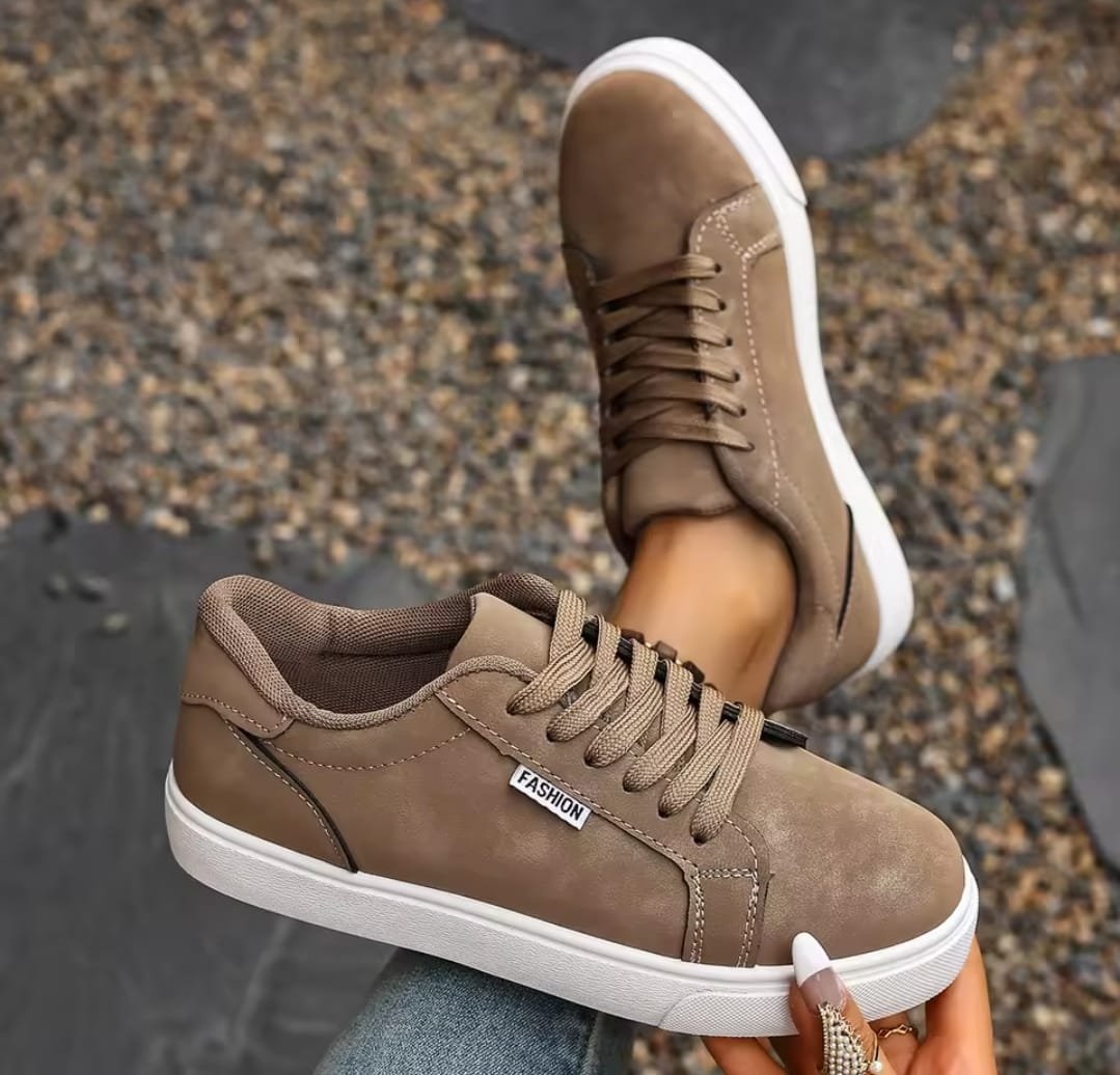 Women's casual sneakers - Image 2
